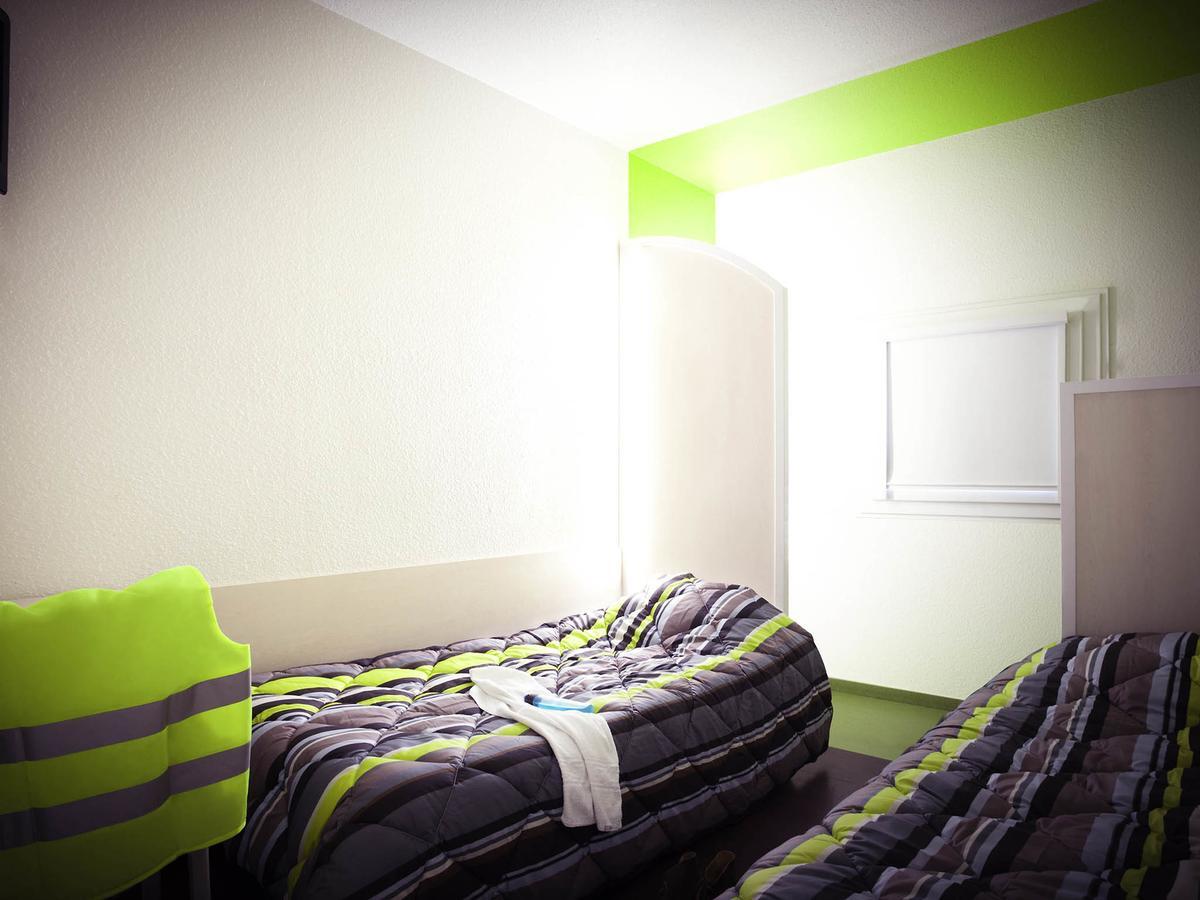 Hotelf1 Saint Brieuc Tregueux Bagian luar foto