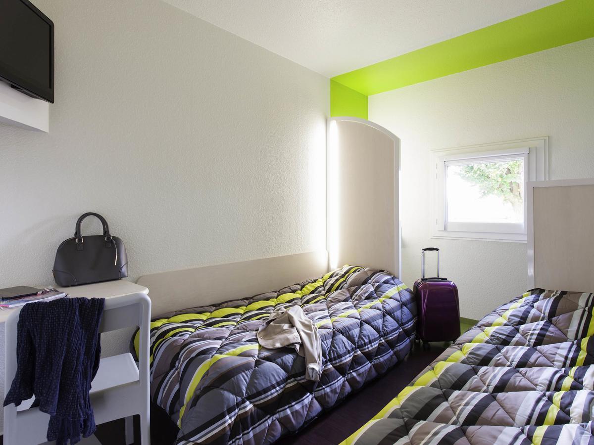 Hotelf1 Saint Brieuc Tregueux Bagian luar foto