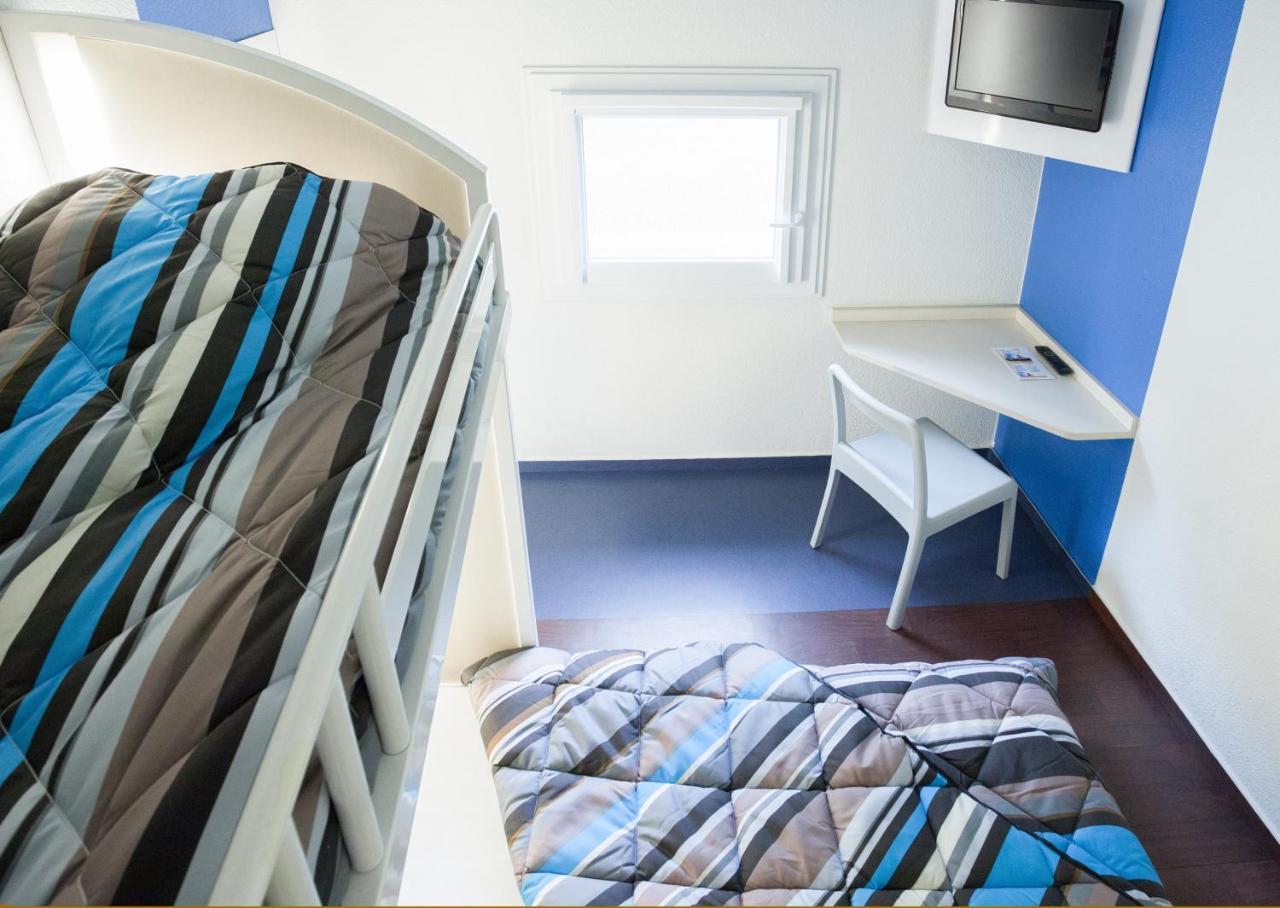 Hotelf1 Saint Brieuc Tregueux Bagian luar foto