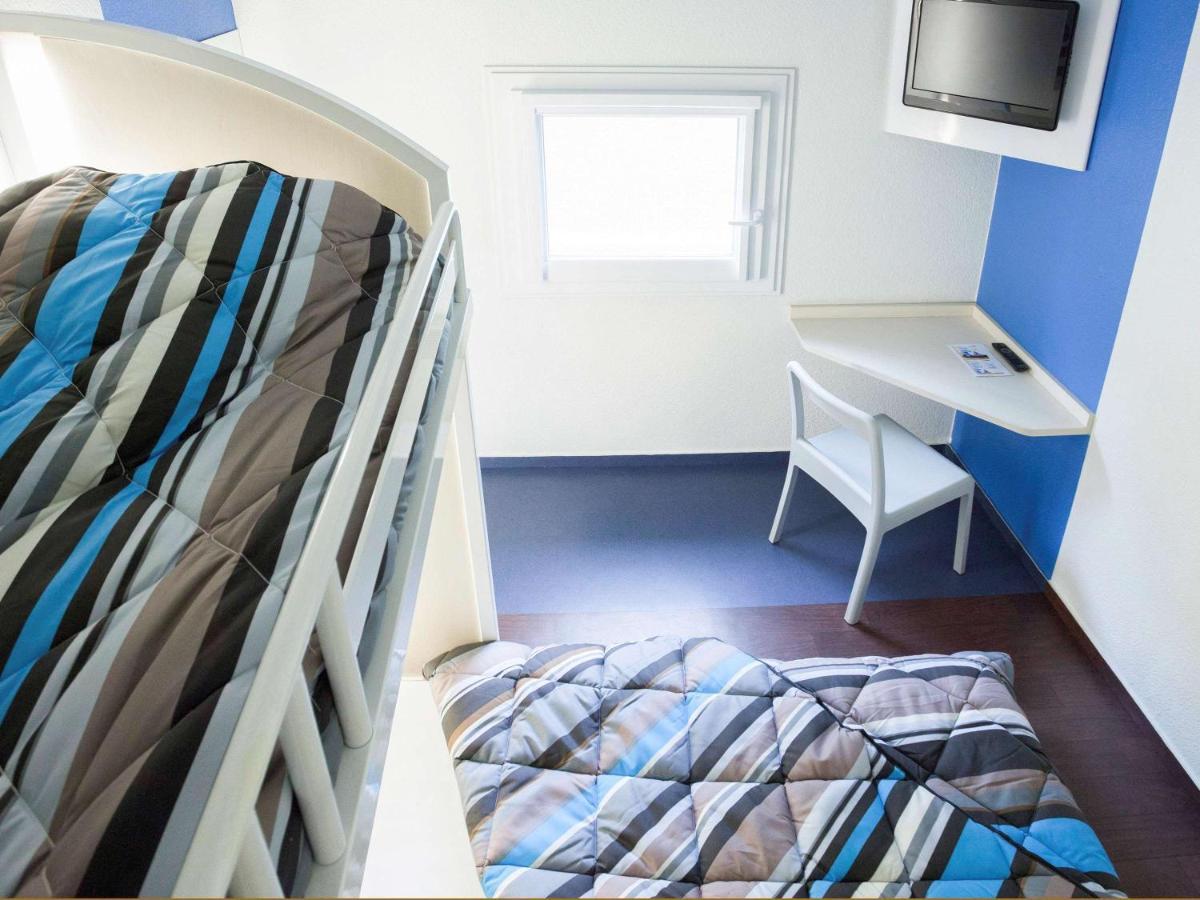 Hotelf1 Saint Brieuc Tregueux Bagian luar foto
